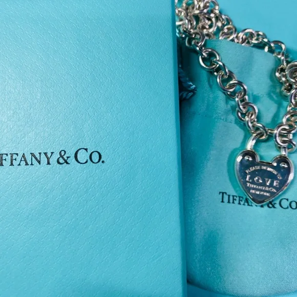 NWT Return to Tiffany love lock on oval link necklace silver 16” 50 grams - Picture 4 of 7